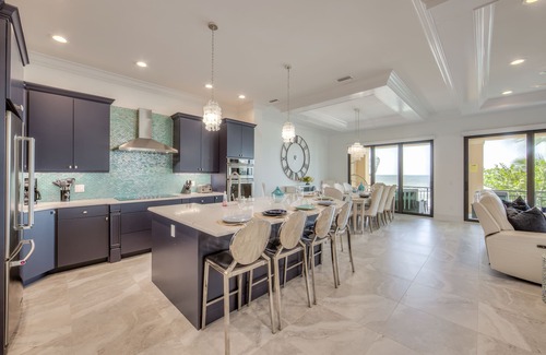 Mid Island Casa | 3552 Moana Oasis: Gulf-Front, Pool, Spa & Beach Access