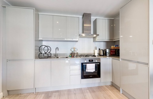 High Wycombe Apartamento | 360 HP12 W Wycombe 247-2- 2 Bdr Apartment with parking High Wycombe Apt. 02