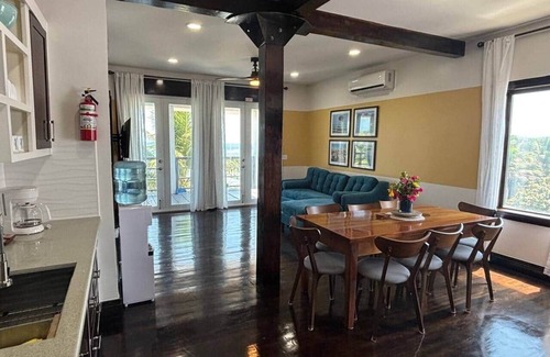 Caye Caulker Casa | 360 Suites Luxury Seaside house on famous Split in Caye Caulker. Paradise.