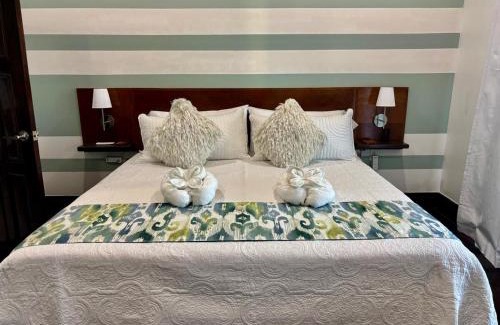 Caye Caulker Casa | 360 Suites, Seaside Luxury, 4 Bedrooms, 3 Bath