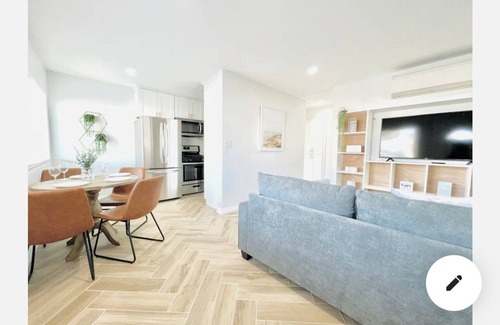 Mission Beach Cabaña | 3628 Stylish and Cozy Mission Beach Cottage just steps away from the sand
