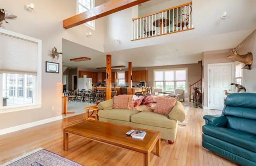 Crocheron Casa | 365-degree waterfront views. Quiet property bordering Blackwater River Refuge.