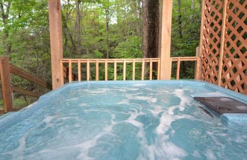 Gatlinburg - Pigeon Forge Casa | #3690 Bear Creek Lodge