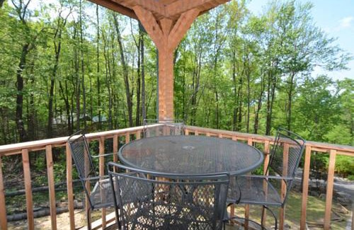 Gatlinburg - Pigeon Forge Casa | #3690 Bear Creek Lodge