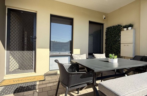Pearsall Casa | 38 Suburban Family Retreat 3BR 2BA Baby-Friendly