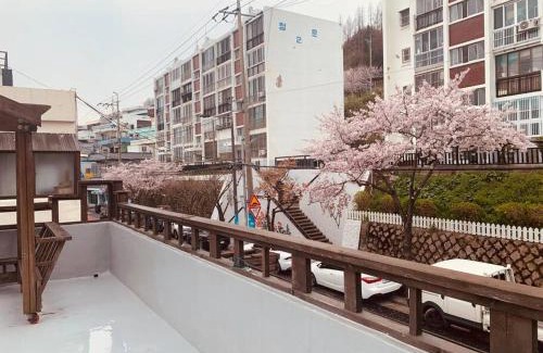 Jung-gu Apartamento | 380 2F Oceanview Lovely Big Family House 6 People