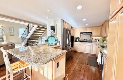 Hollywood Casa | 3812O- Coral Reef Promise
