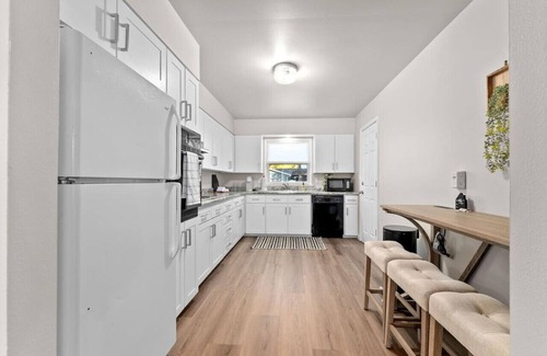 Sioux Falls Casa | 38th Street Retreat | Close to Central Sioux Falls