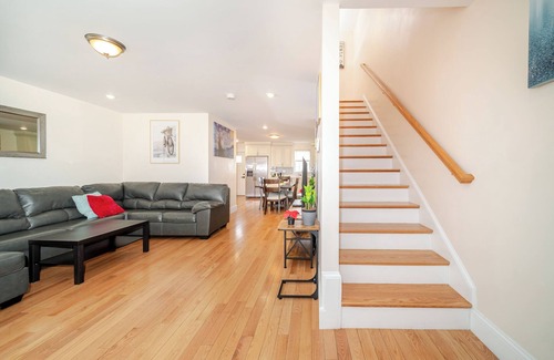 Quincy Casa | 39 - 3BR - Quincy Stunning Townhouse near Adams