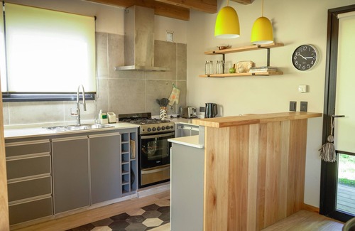 Angostura Casa | Cherry House | Casa Moderna en la Naturaleza