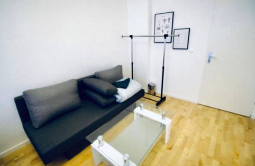 Leopoldstadt Apartamento | 3B Bedroom Apt, Up to 9P ; Only 10 Min to Augarten