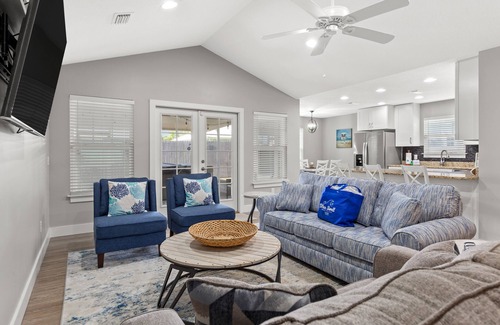 Laguna Beach Estates Casa | 3bd, 2BA Home! Family Friendly! Close to Beach! HOT Tub!