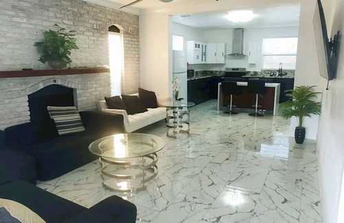 St. Petersburg - Clearwater Casa | 3Bd/2ba House in St. Petersburg nr Parks