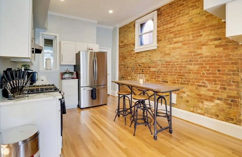 North Capitol Street Casa | 3BD Classic Victorian in Downtown DC
