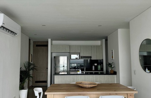 Cartagena District Apartamento | 3BD Condo-Amazing View-Modern APT-Luxury Building-Bocagrande-6pax