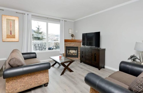 Black Mountain Casa | 3BD Home with Breathtaking View