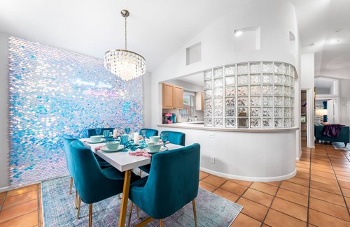 Croissant Park Casa | 3bd: Pool and 15 Mins to Beach & Airport Retreat