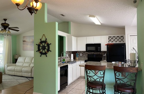 Palm Bay Casa | 3BDR house, HEATED enclosed pool, fully fenced yard, 25 min to beach, dog ok