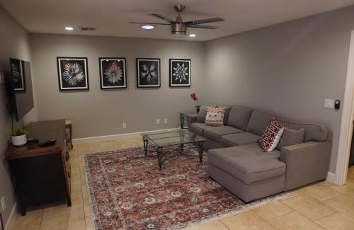 Tami Estates Casa | 3bdr Remodeled Scottsdale Desert Pool Oasis and Entertainment