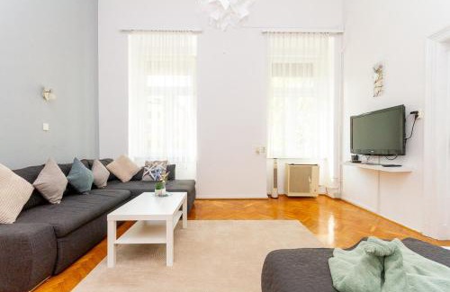 Belso-Ferencvaros Apartamento | 3BDR Spacious Stay Getaway Suite by NW