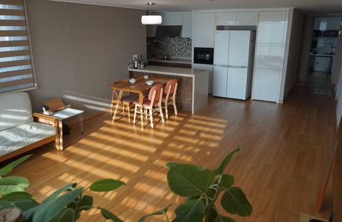 Jungnim-dong Condominio | 3Bed 2Bath Condo, Seoul Tower View, 400m from Seoul Station