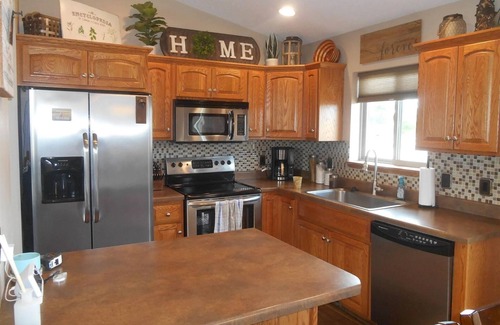 Sioux Falls Casa | 3Bed 2Bath Full Kitchen Family Neighborhood