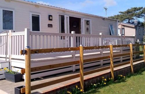 New Forest District Casa | 3Bed 2Bath Quiet woodland cul de sac!