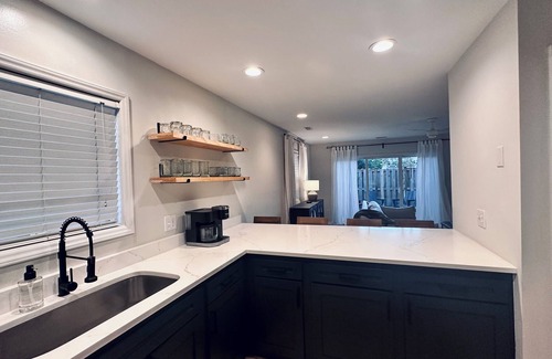 Hanover Place Casa | 3bed 3bath Coastal Bliss: 5mins to Wrightsville Beach