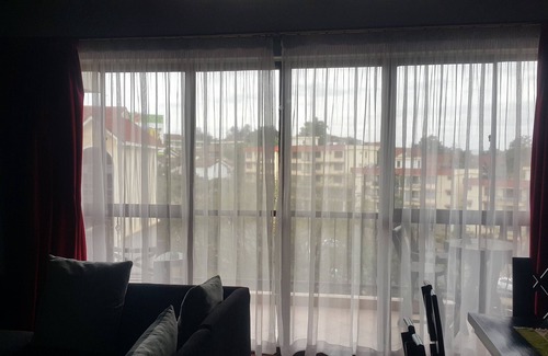 Lavington Apartamento | 3 dormitorios 3 baños más cuarto de servicio