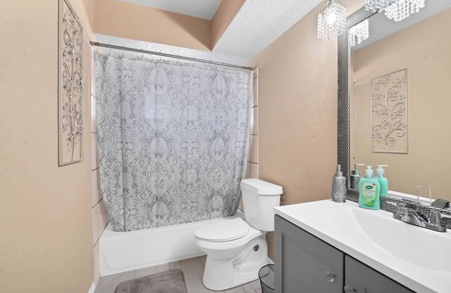 Garden Oaks Casa | 3bedroom and 1 bath