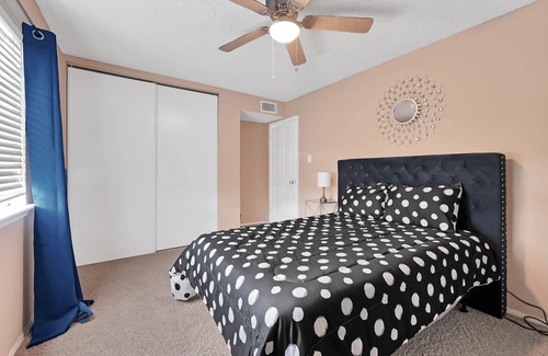 Garden Oaks Casa | 3bedroom and 1 bath