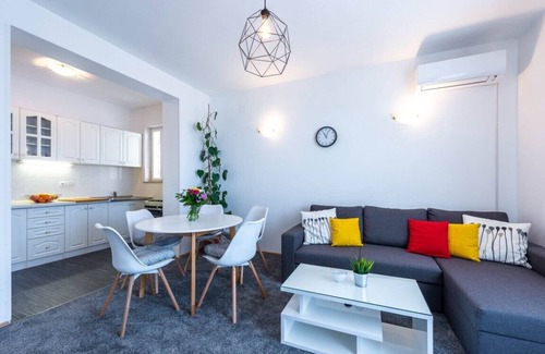 Pile Apartamento | 3bedroom apartment near Old Town!!!