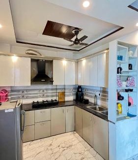 Gurugram Apartamento | 3BHK apartment with the terrace