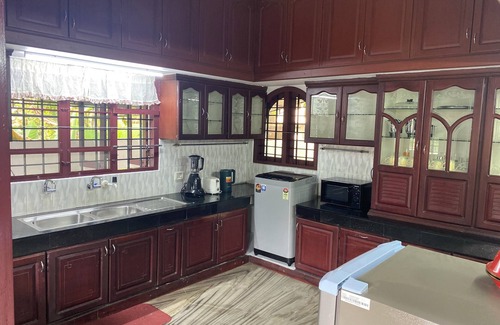 Edapalli Casa | 3BHK independent villa, 5 minutes to Lulu Mall at Edappally, Kochi, Kerala