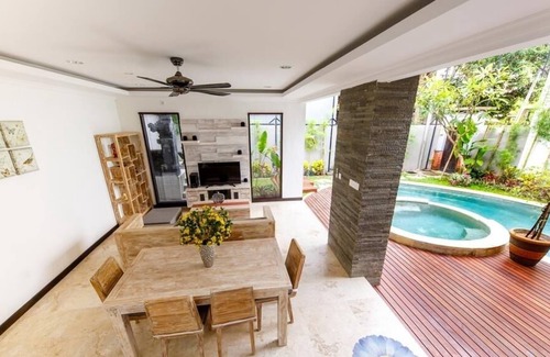 Nakula Villa | 3BR 15 minutos a la playa, Central Seminyak # 3