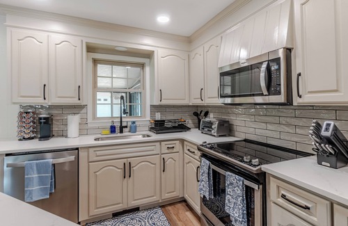 Wilmington Casa | 3BR, 2BA: Beautiful Coastal Escape Near Beach, Downtown, Shopping, Restaurants!