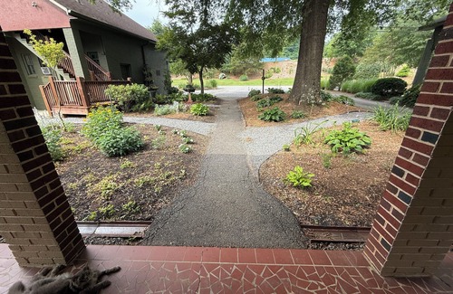 Martinsville Cabaña | 3BR/2BA Cottage Sleeps 6 Short Walk to Smith River – Martinsville