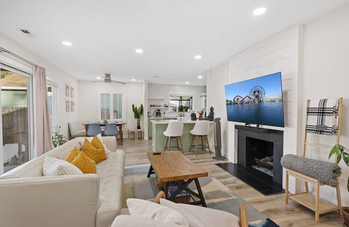Park Santiago Casa | 3BR/2BA family-friendly home only 10min from Disneyland!