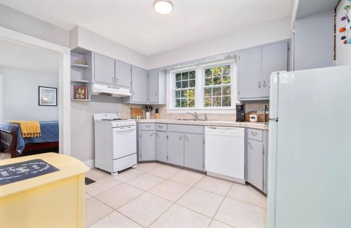 Jonesborough Casa | 3BR, 2BA house steps from historic Jonesborough