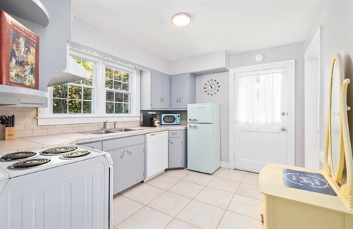 Jonesborough Casa | 3BR, 2BA house steps from historic Jonesborough