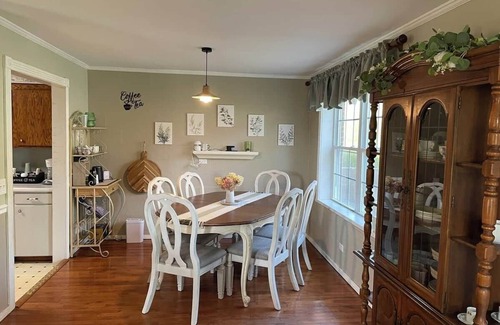 McEwen Casa | Hillside Retreat located in middle Tennessee