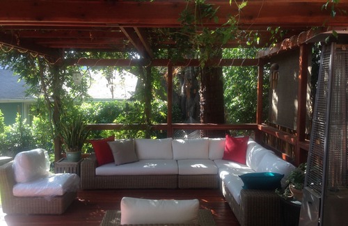 West Hollywood Casa | 2BR / 1BA Adorable Weho Craftsman W / Fantastic Backyard