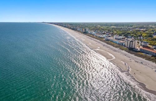 Ocean Drive Apartamento | 3BR 2BTH Near the Beach Main St Pet Friendly