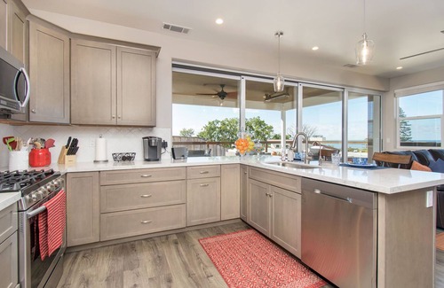 Solana Beach Casa | Hermosa propiedad con vista al mar en Solana Beach, construida en 2019.