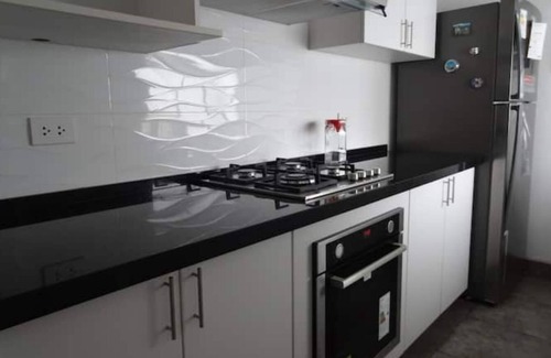 San Borja Apartamento | 3BR/3BA/1GA Vista Av. San Borja Norte Cdra. 7