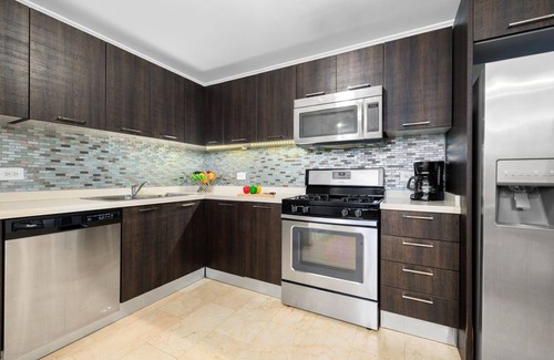 Washington Condominio | 3BR 3BA Duplex w/ Amazing Views, Pool & Amenities