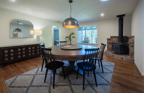 Atascadero Casa | 3BR/3BA Hidden sanctuary among the shady oaks in downtown.