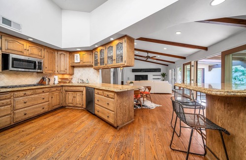 Eastern Malibu Villa | 3BR/3BA Ocean View Retreat w/ pool/hot tub/bbq/parking