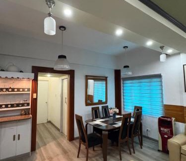 669 Ermita Apartamento | 3BR 70sqm Free internet, Penthouse unit in Ermita, Manila near US Embassy