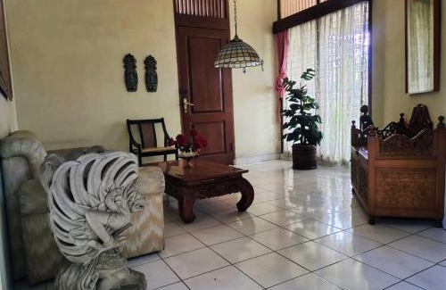 Sukajadi Casa | 3BR AC Rumah Liburan Pasteur Bandung